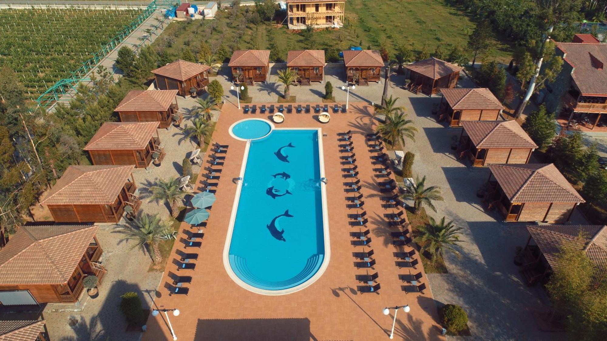Hotel Chateau Kvirike Boboqvati Exteriör bild